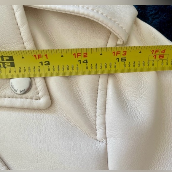 NWOT ARITZIA WILFRED FAUX LEATHER MOTO JACKET in BIRCH / Size M - Picture 11 of 13